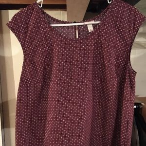 sleeveless pattern blouse